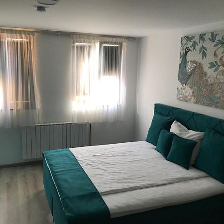 Heartland City B&B Тузла Екстериор снимка