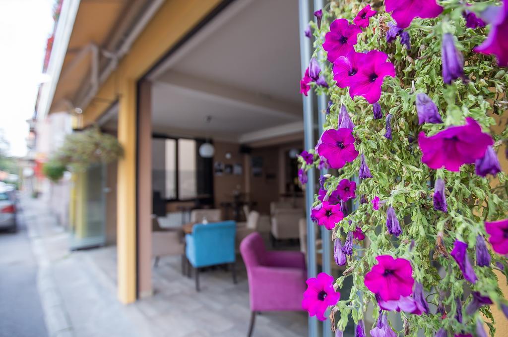 Heartland City B&B Тузла Екстериор снимка