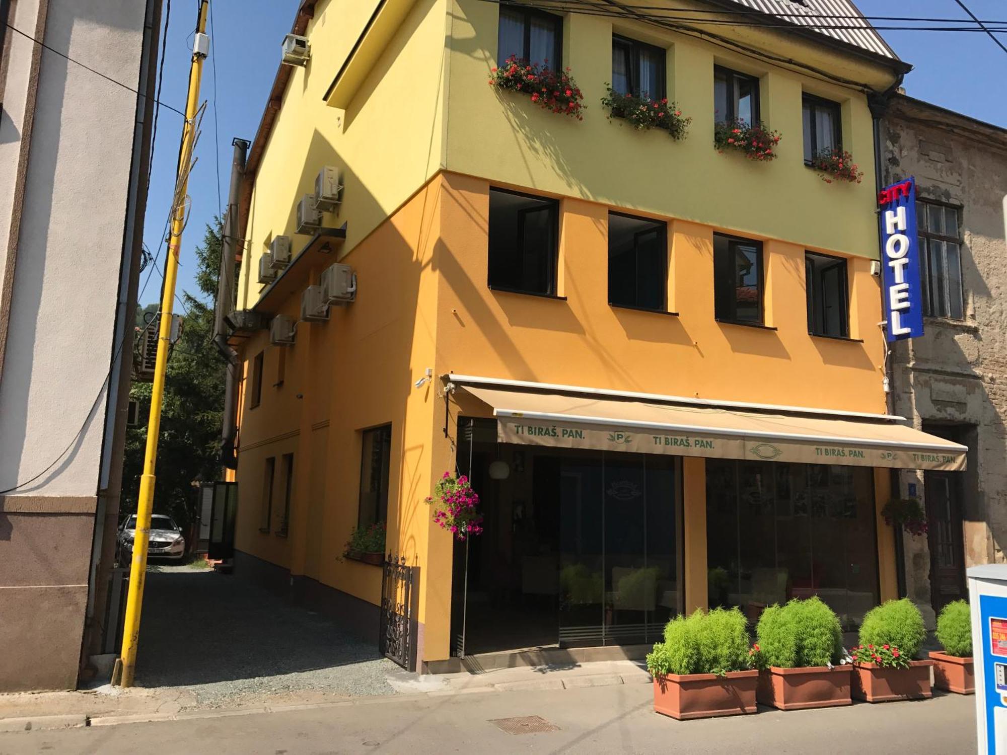 Heartland City B&B Тузла Екстериор снимка