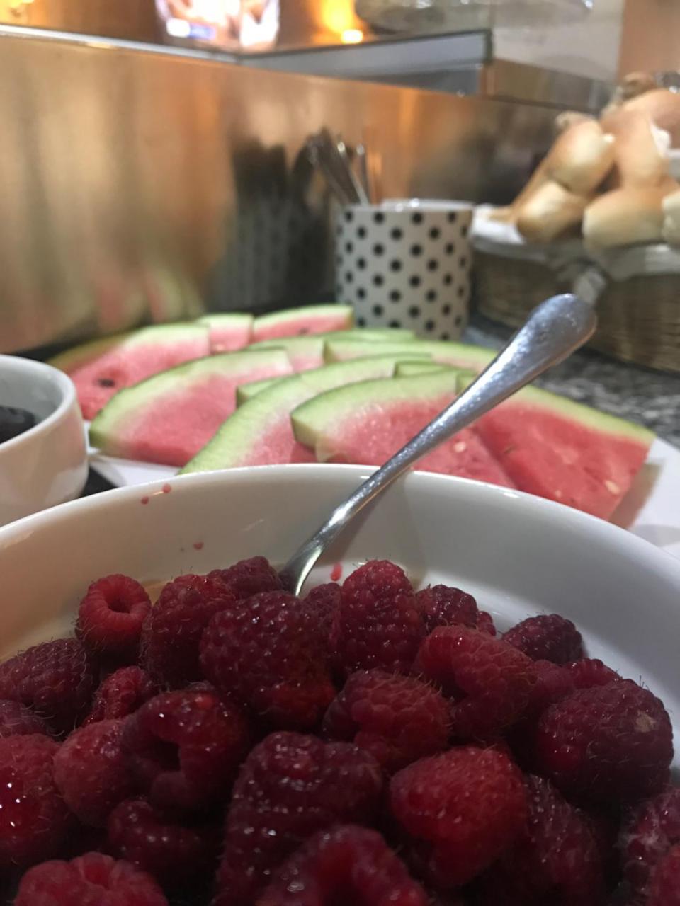 Heartland City B&B Тузла Екстериор снимка